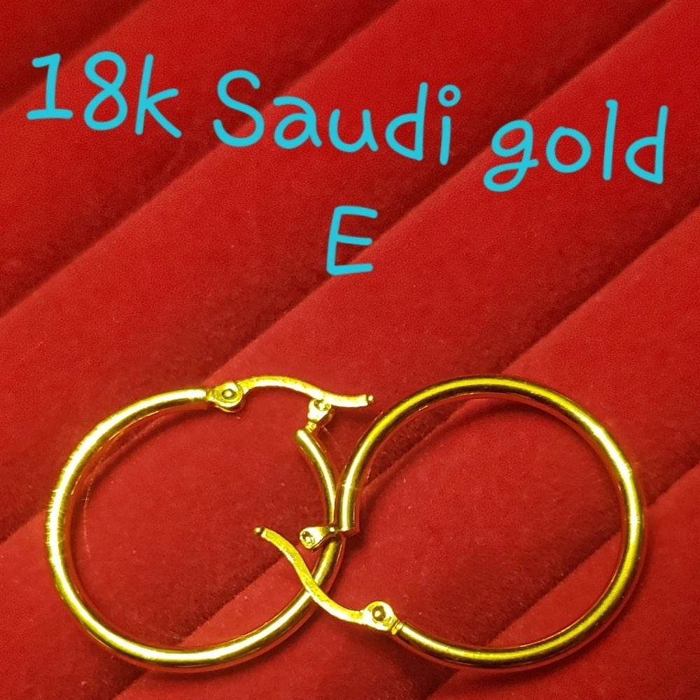 18k Saudi gold